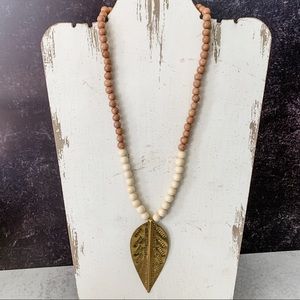 NWT Stone+Stick by Lenny & Eva Wood Bead & Metal Leaf Necklace 22”